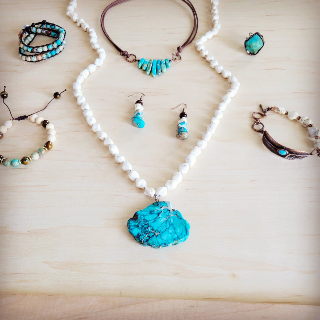 Long White Turquoise Beaded Necklace w/ Genuine Regalite Pendant 263c