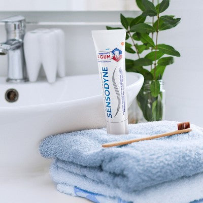 Sensodyne Sensitivity Gum and Enamel Mint Toothpaste 2.3oz/3pk - Imperfect Box
