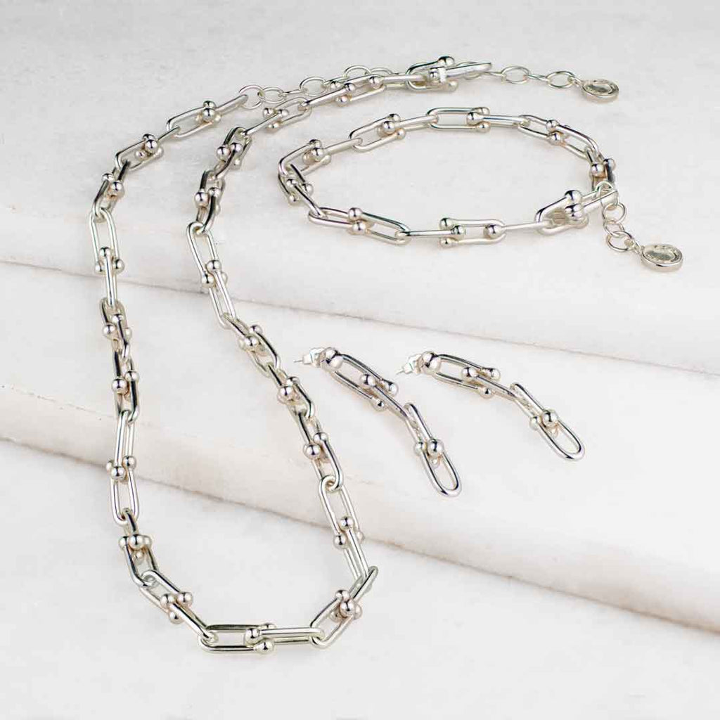 Bellamy - Horseshoe Link Earring in Silver