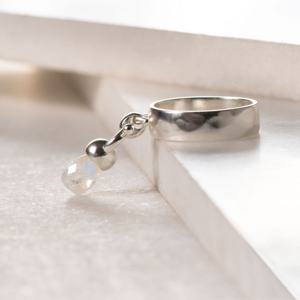 Brio - Moonstone Horse Bit Equestrian Ring in Silver
