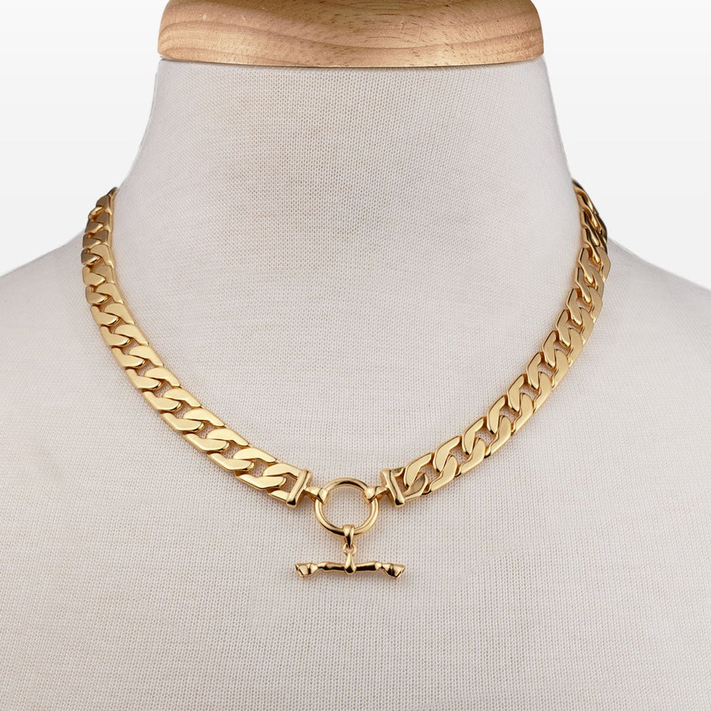 Cadence - Equestrian Curb Chain T-Bar Necklace in Gold