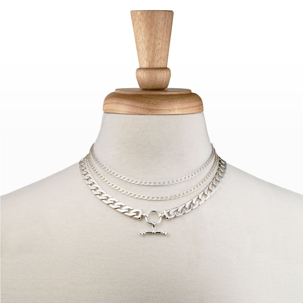 Cadence - Equestrian Curb Chain T-Bar Necklace in Silver