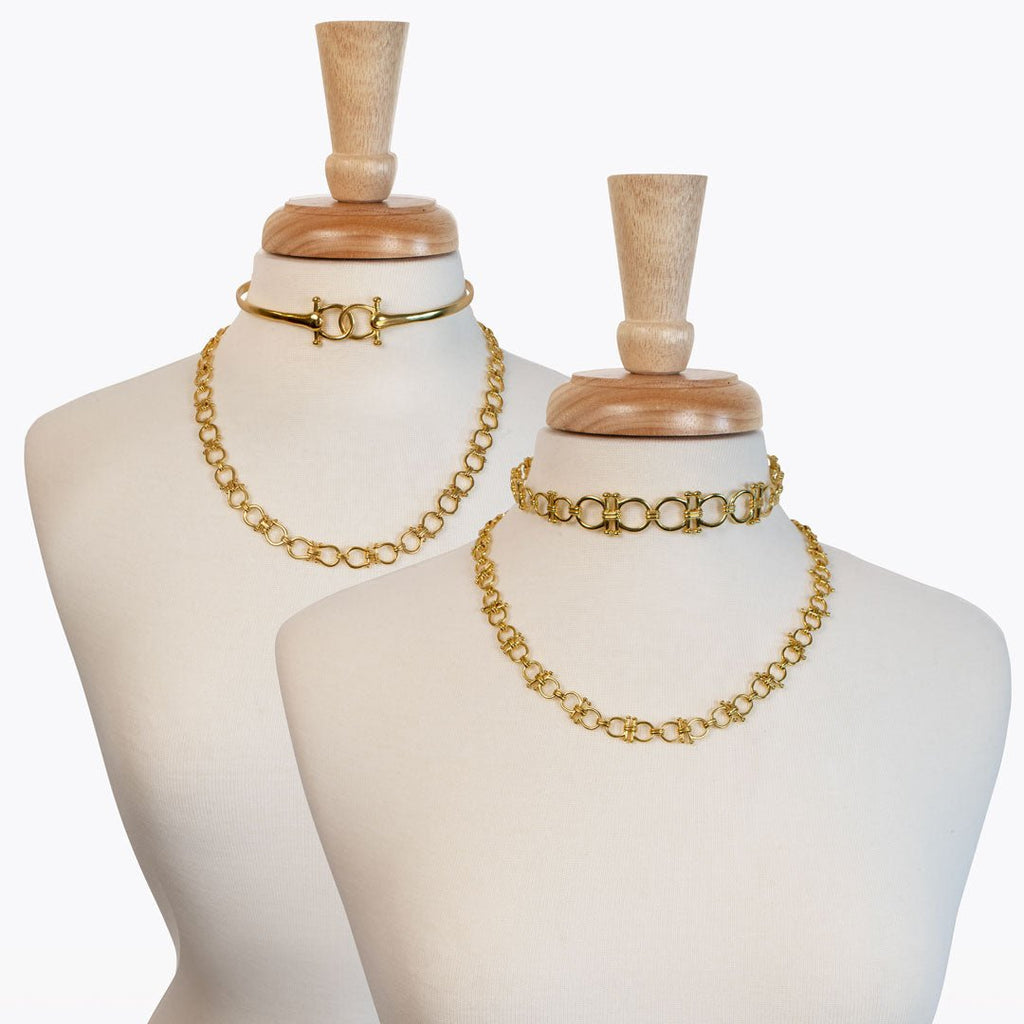 Chapelle - Horseshoe Link Earring in Gold