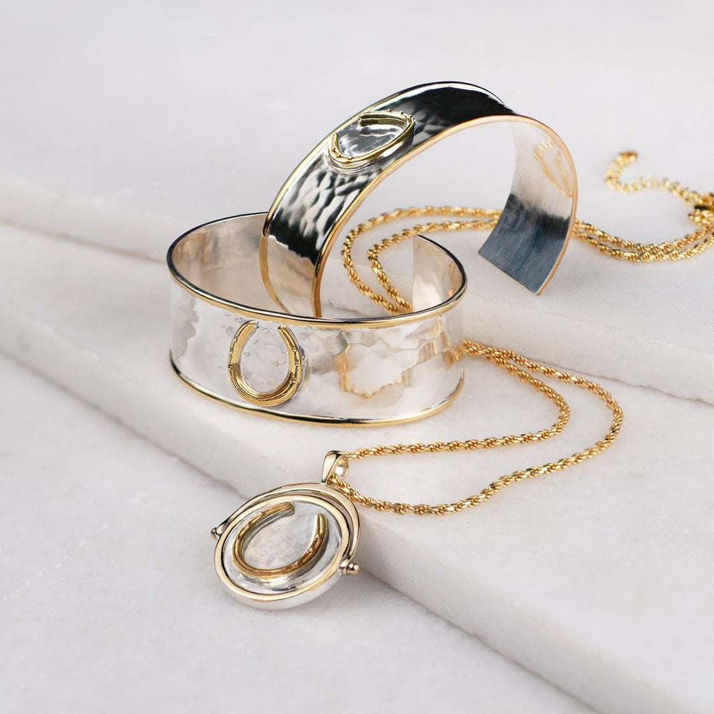 Cody - Double Sided T-Bar Horseshoe Charm Necklace
