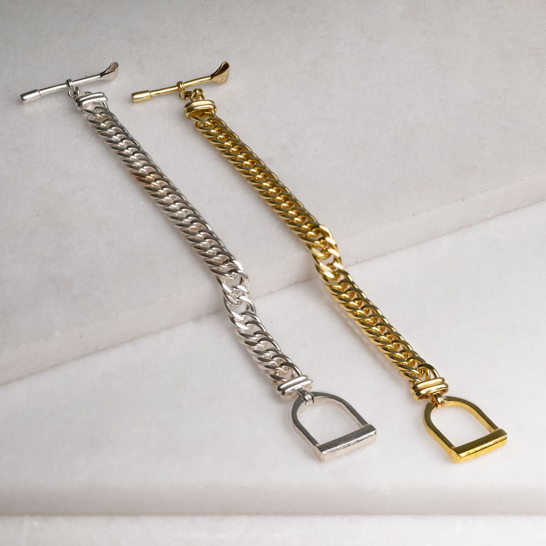 Polo Curb Chain Riding Stirrup T-Bar Bracelet in Gold